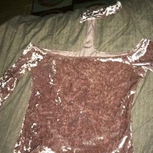 Pink off the shoulder with choker top💋